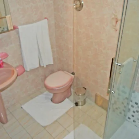 House In With Panoramic View 2-6 Funchal (Madeira)